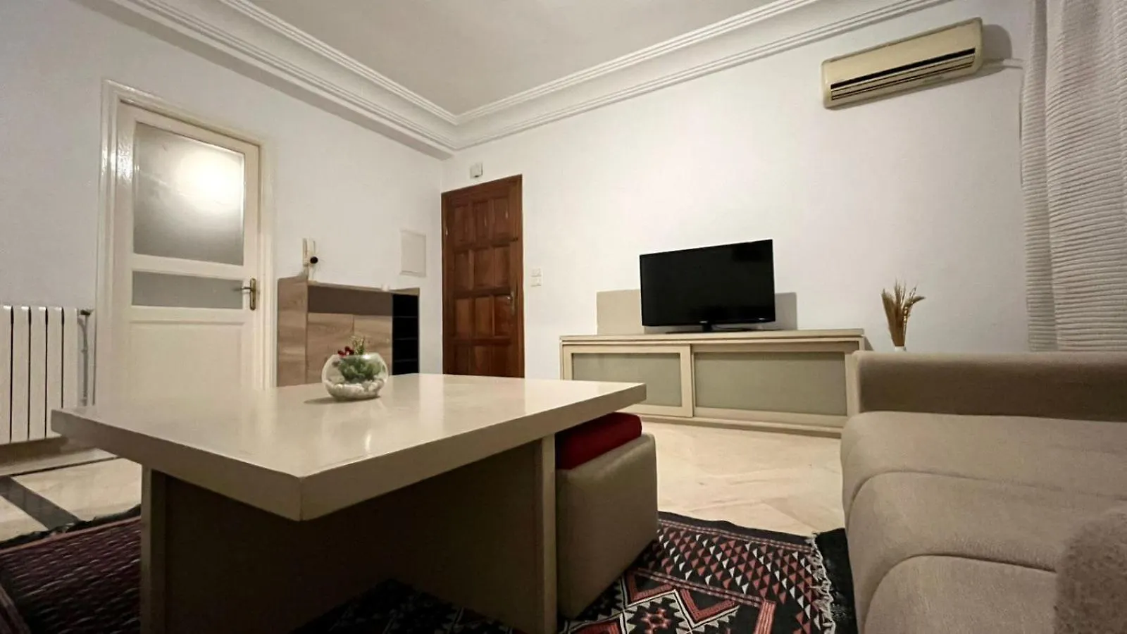 Belle Appartement Pour Familles S2 El Nasser 1 Ariana 0*,  Tunisia